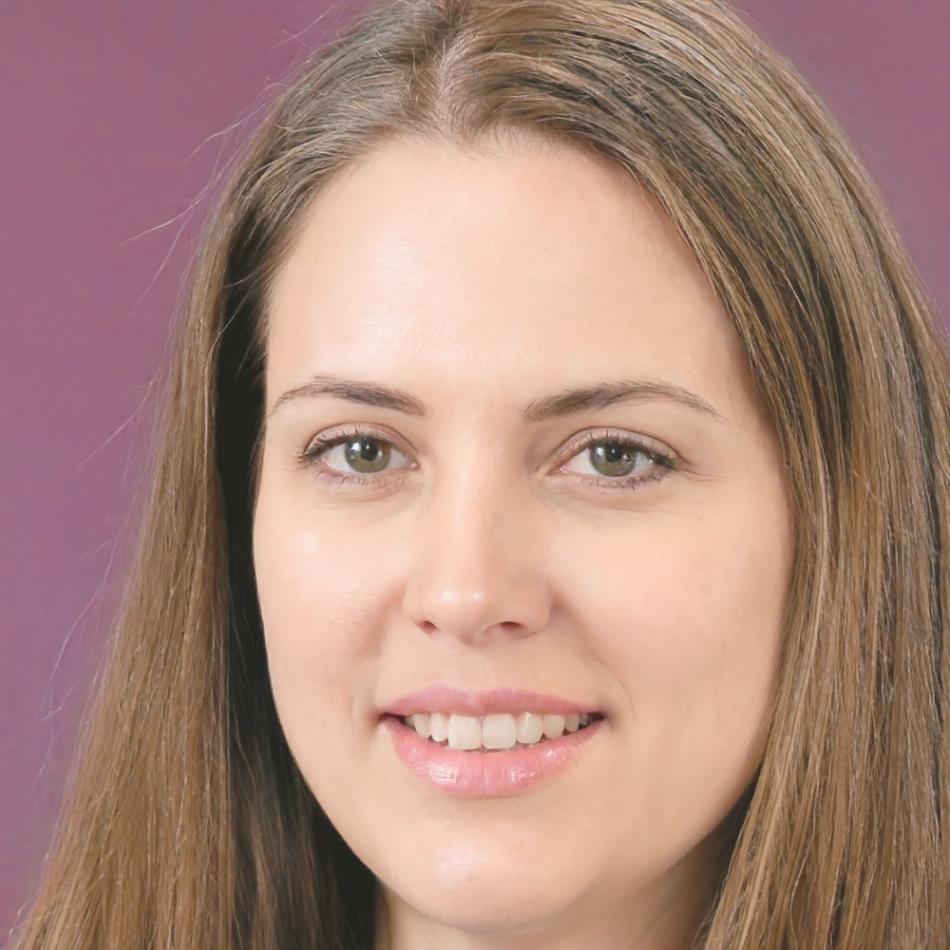 Carmen Vázquez, Especialista en Análisis de Mercados